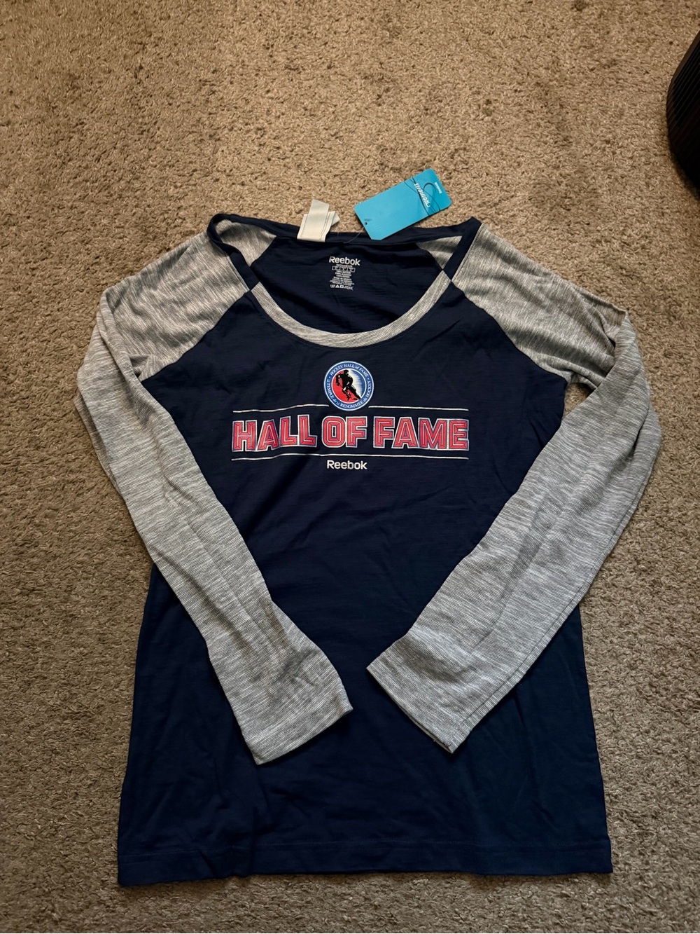*NWT Reebok Women’s Navy & Gray 'Hall of Fame' Raglan Tee
